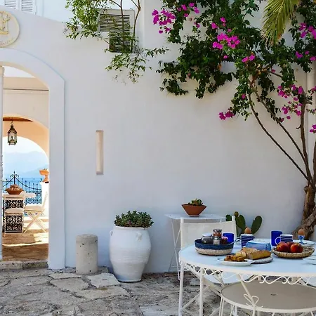 别墅 The Admiral's House Kastellorizo 迈伊斯蒂